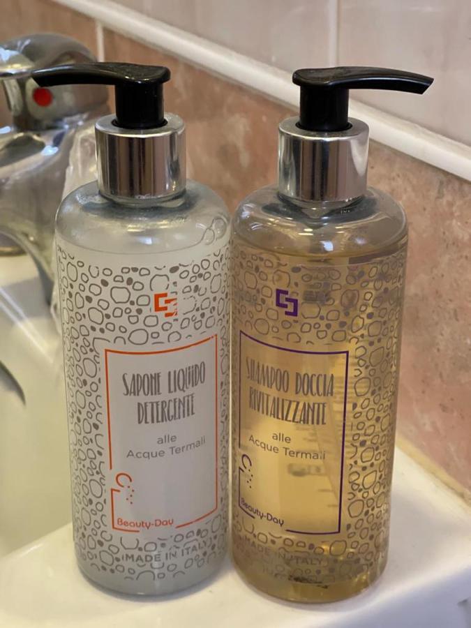 鲁思安娜酒店 里米尼 外观 照片