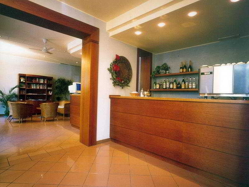 鲁思安娜酒店 里米尼 外观 照片